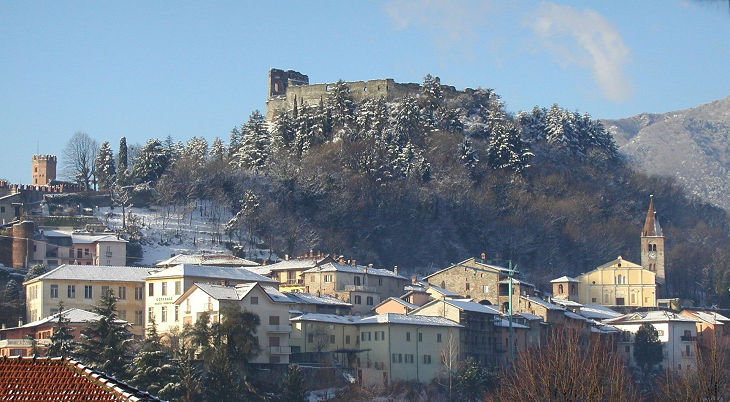Le Château d'Aveillane contrôle le Val de Suse et le Piémont.